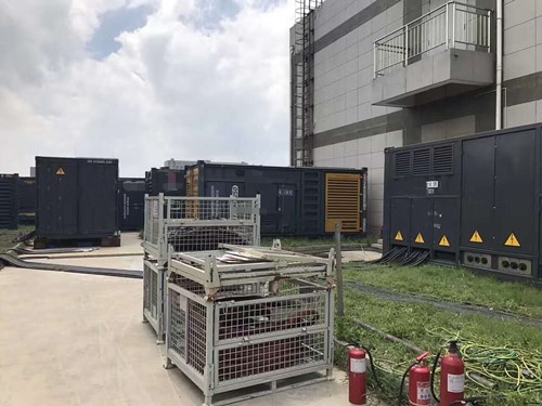 谯城除了定期检查，还有哪些方法可以及时发现接触式转速表探头的磨损？